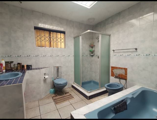 3 BEDROOM HOUSE FOR SALE IN REGENTS PARK